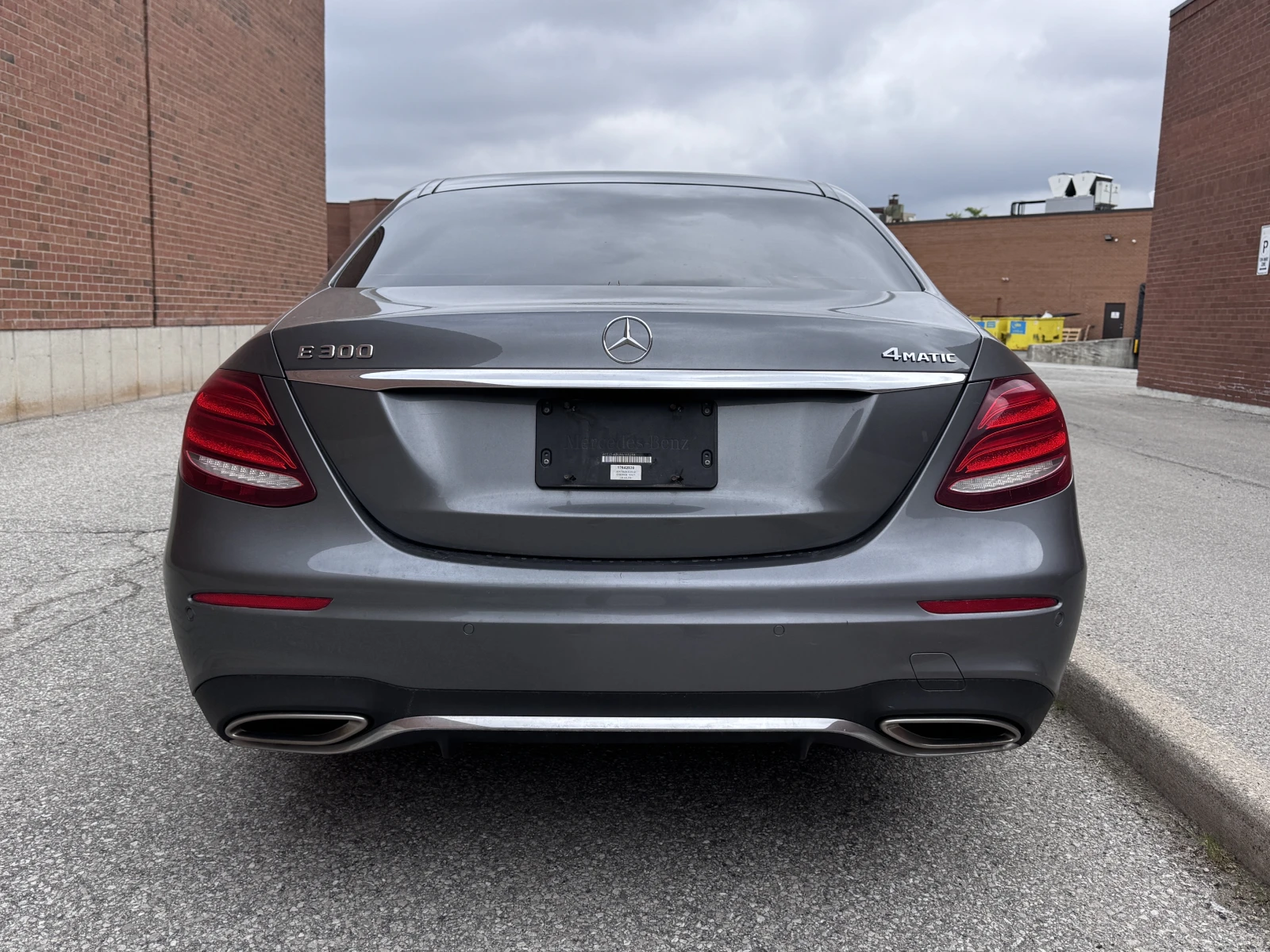 Mercedes-Benz E 300 ПАНОРАМА * ПОДГРЕВИ * CARFAX * АВТО КРЕДИТ * , снимка 6 - Автомобили и джипове - 55053886