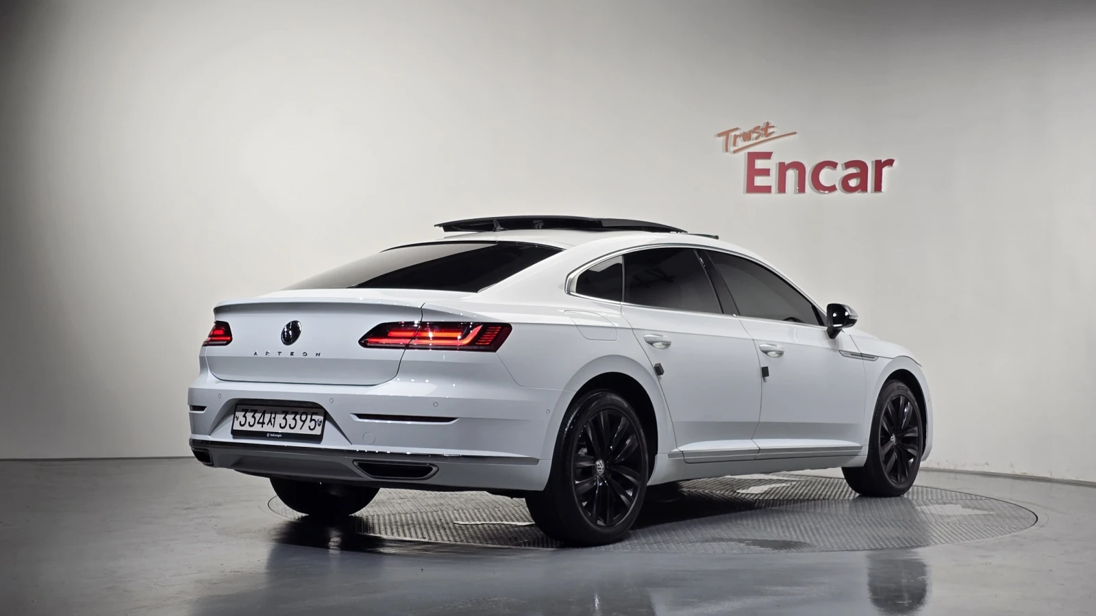 VW Arteon 2.0 TDI* 360* HUD* BLIND SPOT* ЕЛ. БАГАЖНИК* КРАЙН, снимка 2 - Автомобили и джипове - 55496245