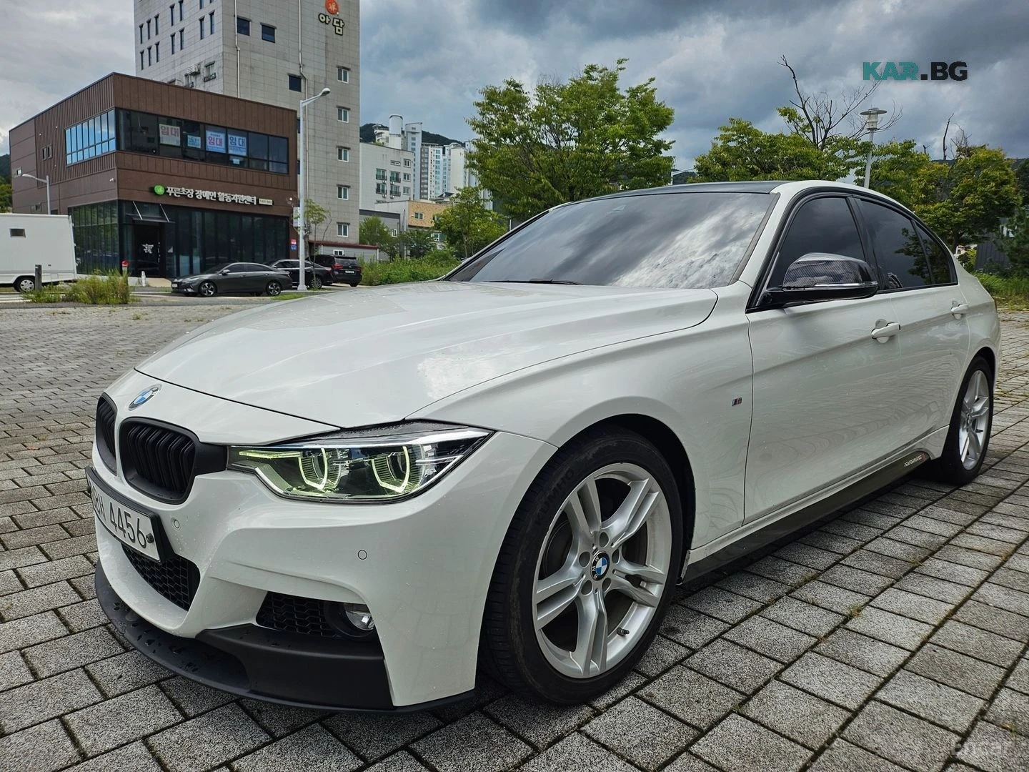 BMW 330 2017* LCI* M-SPORT PK* HUD* КАМЕРА* КРАЙНА ЦЕНА, снимка 2 - Автомобили и джипове - 56087168