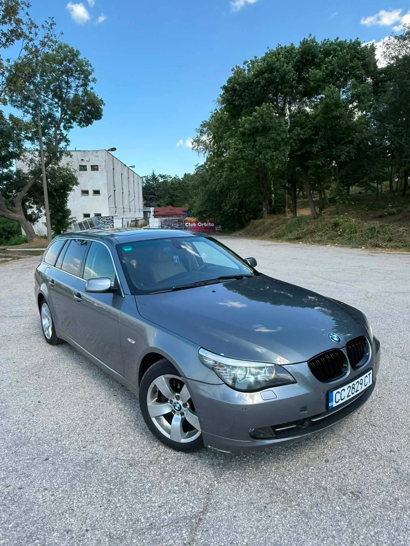 BMW 530