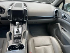 Porsche Cayenne 3.0D/Panorama/AirMatic/Tow Pack - 34999 лв. - 83769188 10