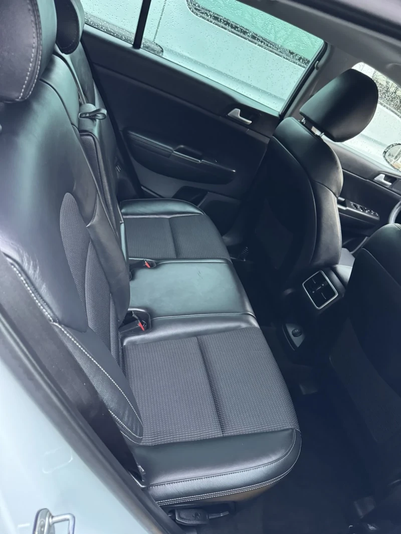 Kia Sportage Панорама Камера Сменена Верига, снимка 7 - Автомобили и джипове - 51368891