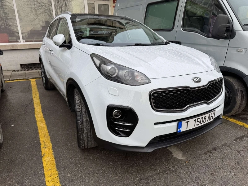 Kia Sportage Панорама Камера Сменена Верига, снимка 3 - Автомобили и джипове - 51368891