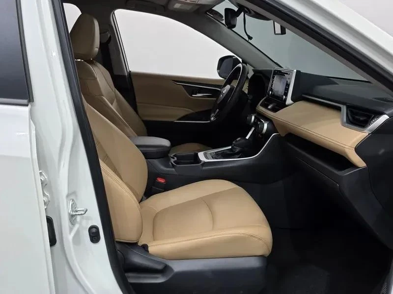 Toyota Rav4, снимка 11 - Автомобили и джипове - 56685218