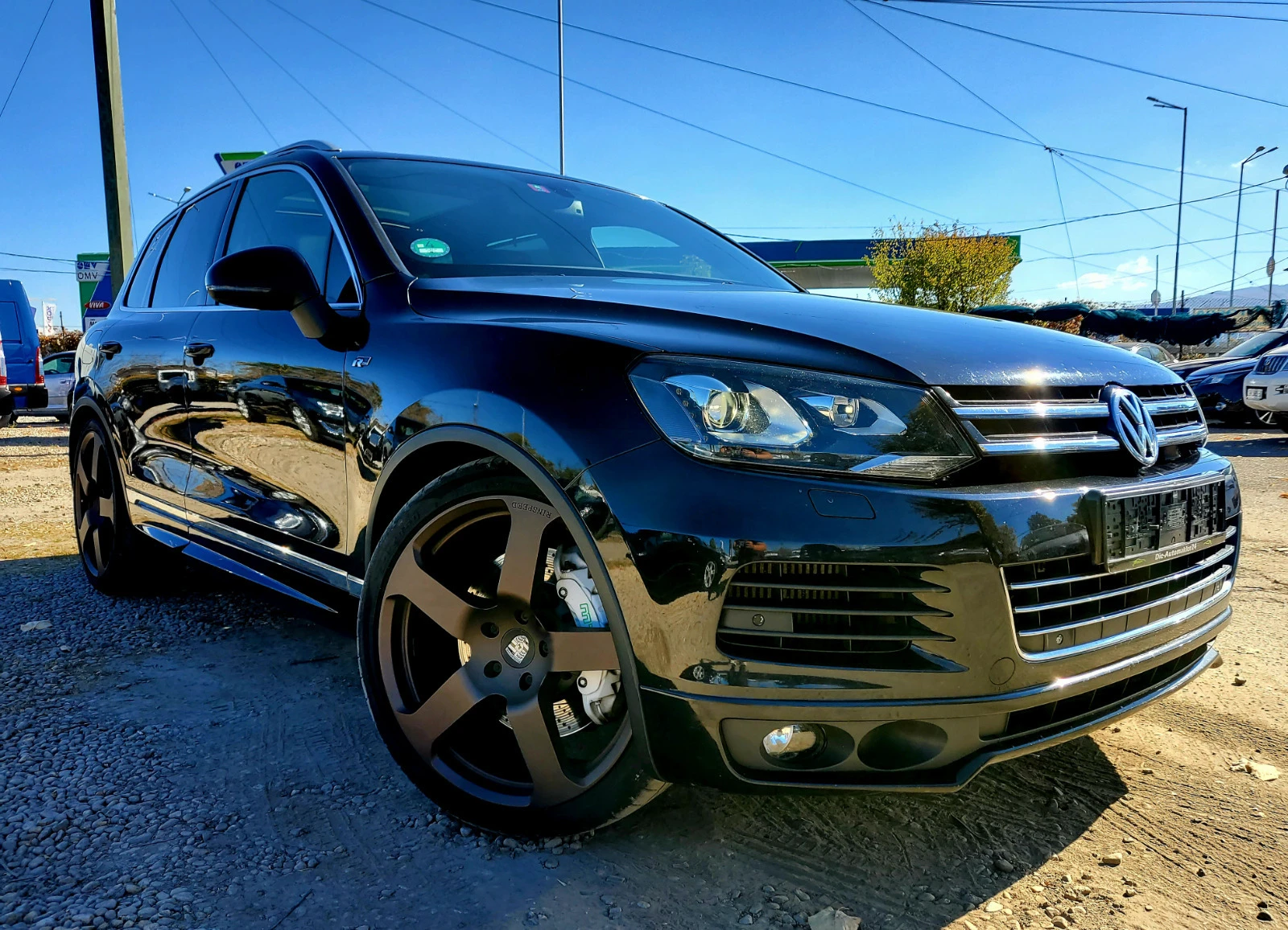 VW Touareg 4.2 TDI 410 к.с. R-LINE MTM. ЛИЗИНГ БЕЗ ДОКАЗВАНЕ  - изображение 4