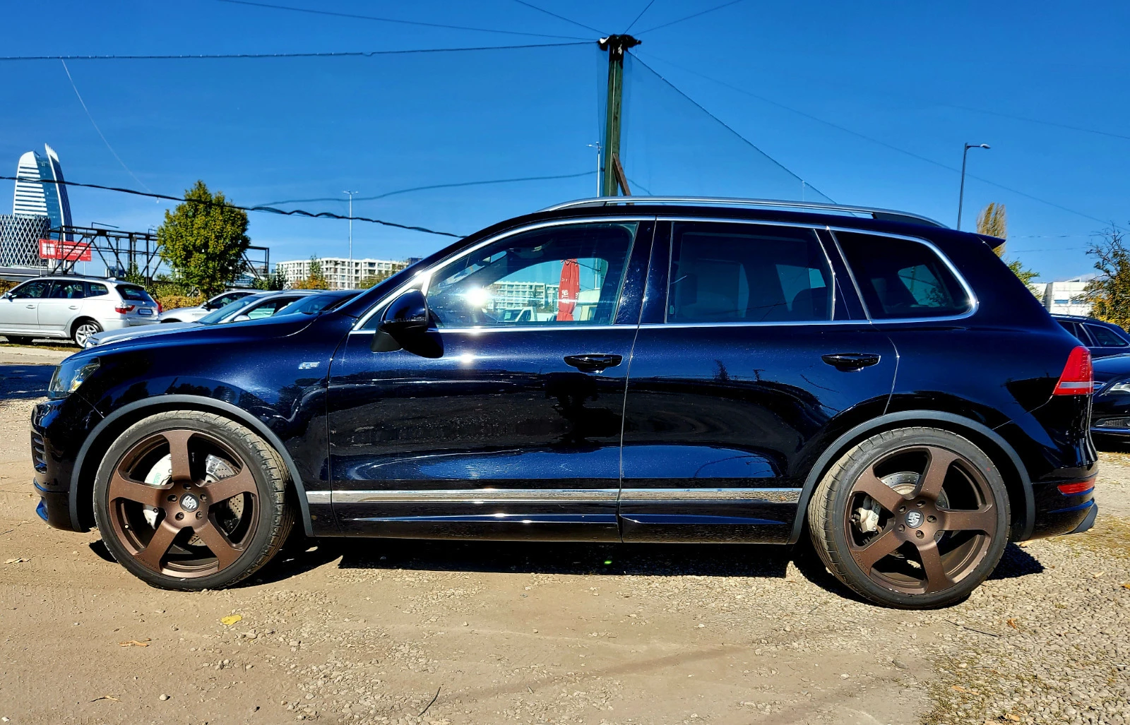 VW Touareg 4.2 TDI 410 к.с. R-LINE MTM. ЛИЗИНГ БЕЗ ДОКАЗВАНЕ  - изображение 8