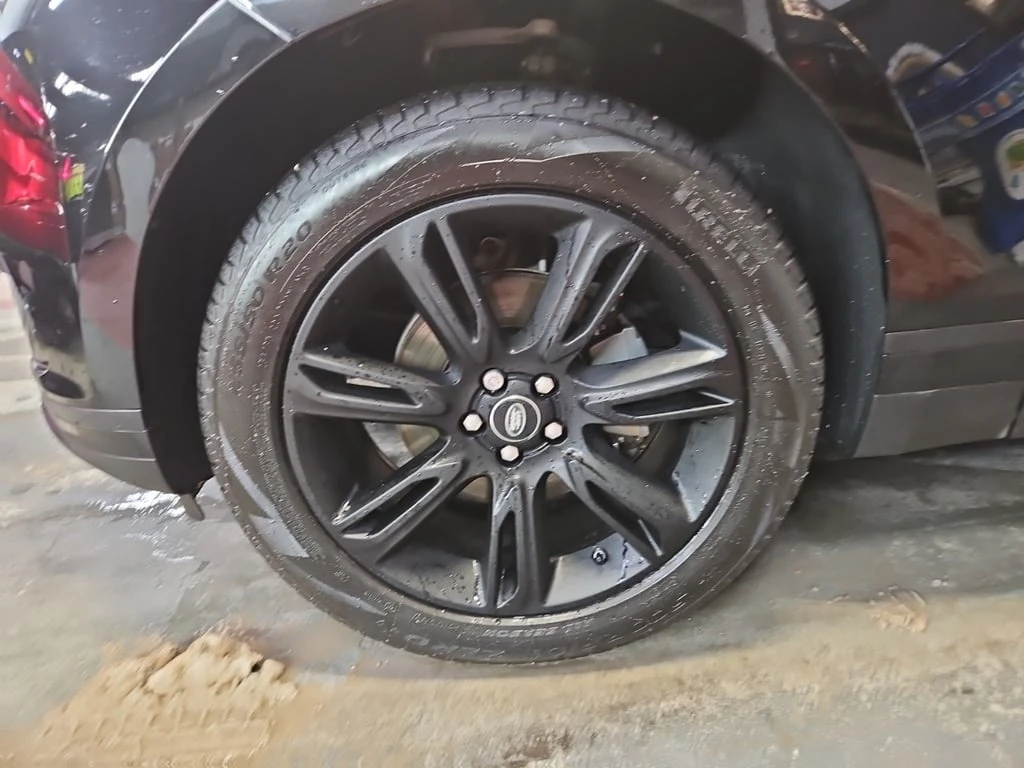 Land Rover Range Rover Velar * S * CARFAX * ЦЕНА ДО БГ - изображение 6