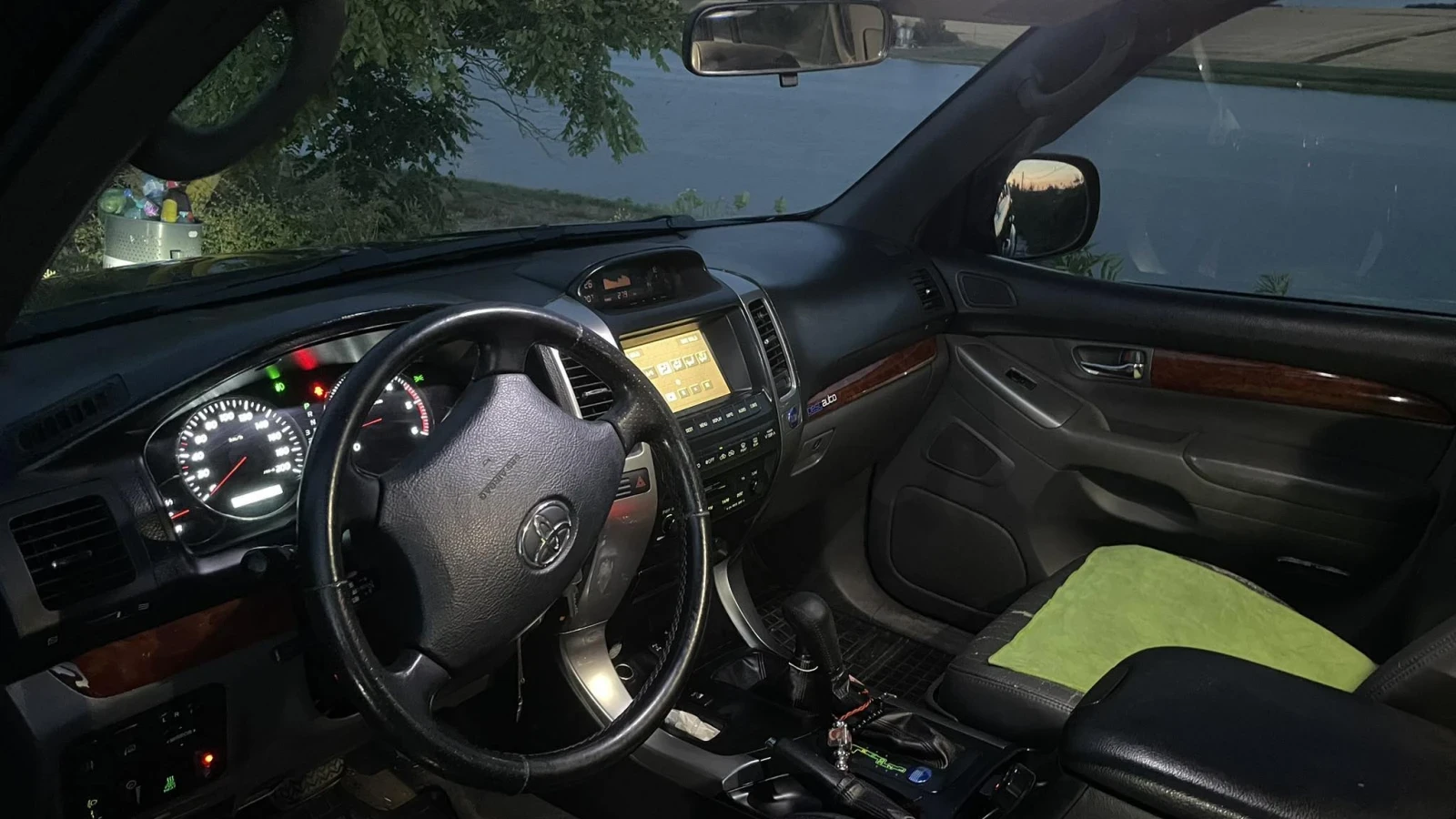 Toyota Land cruiser, снимка 16 - Автомобили и джипове - 53991223