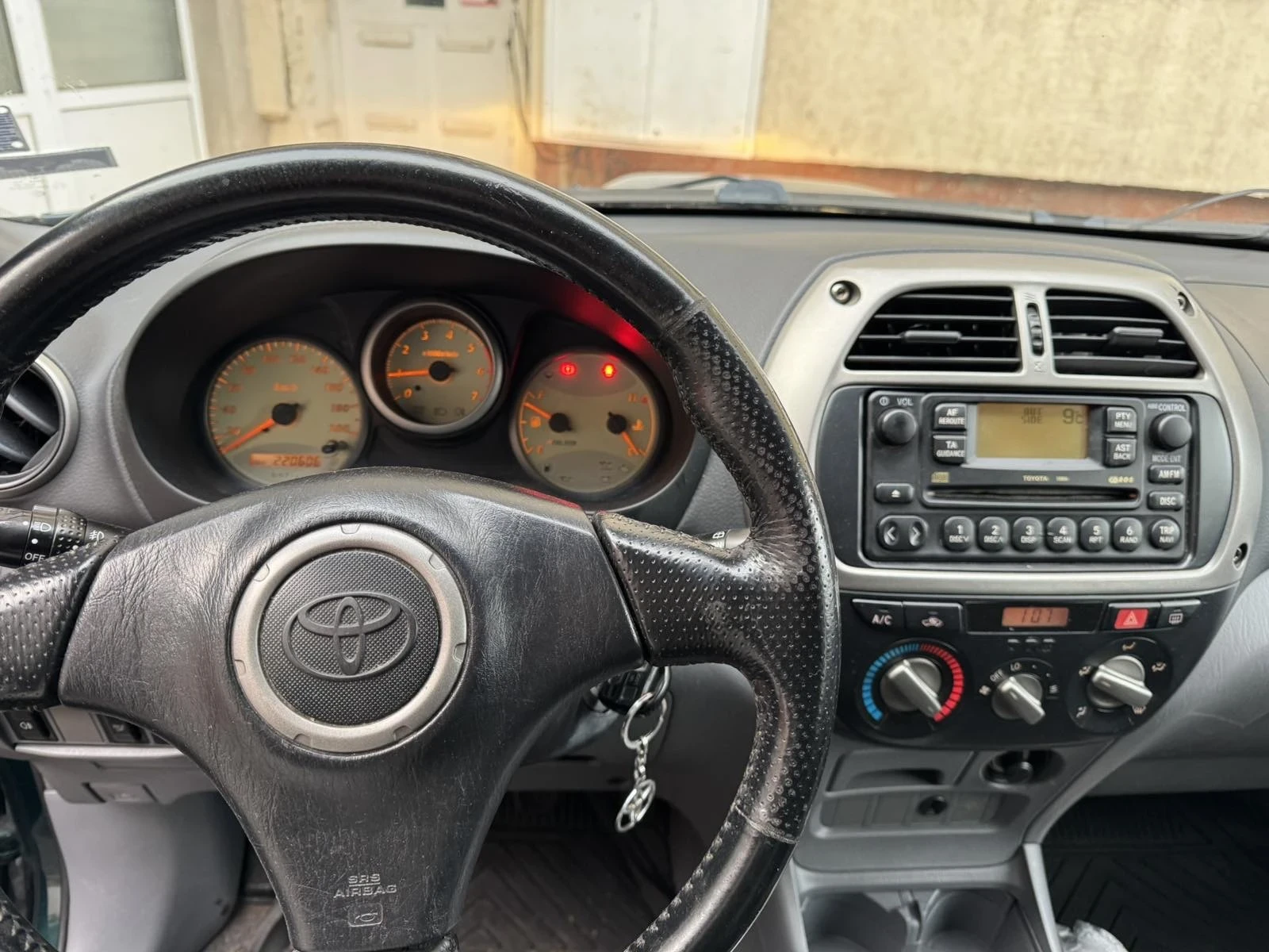 Toyota Rav4, снимка 9 - Автомобили и джипове - 54071407