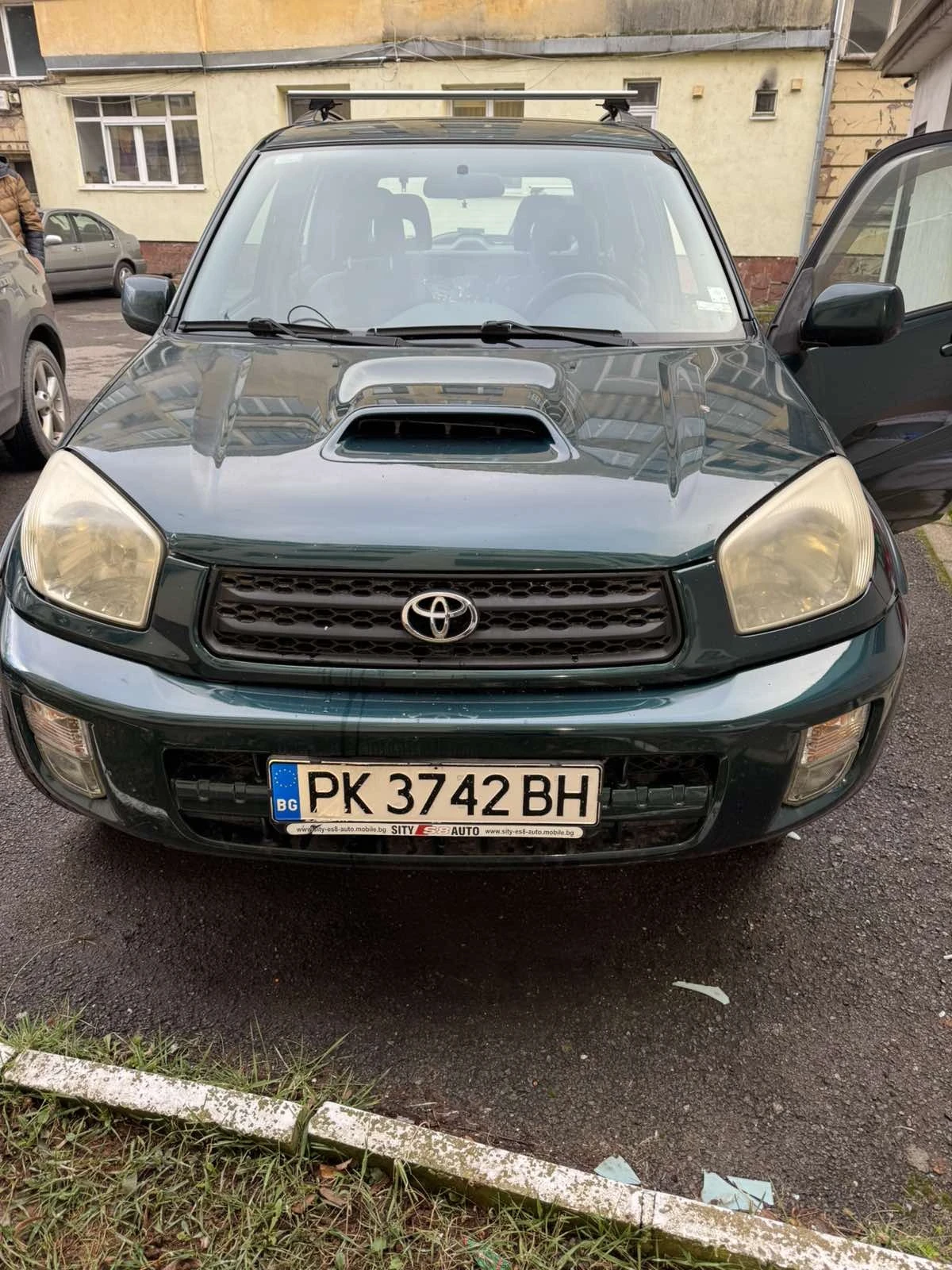 Toyota Rav4, снимка 2 - Автомобили и джипове - 54071407