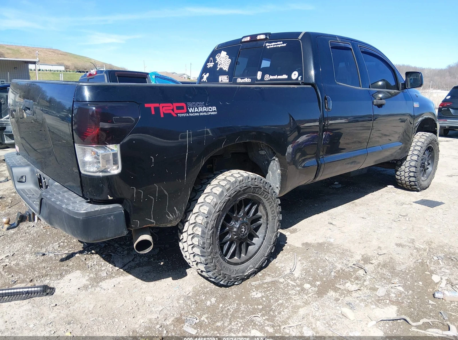 Toyota Tundra, снимка 4 - Автомобили и джипове - 54317908