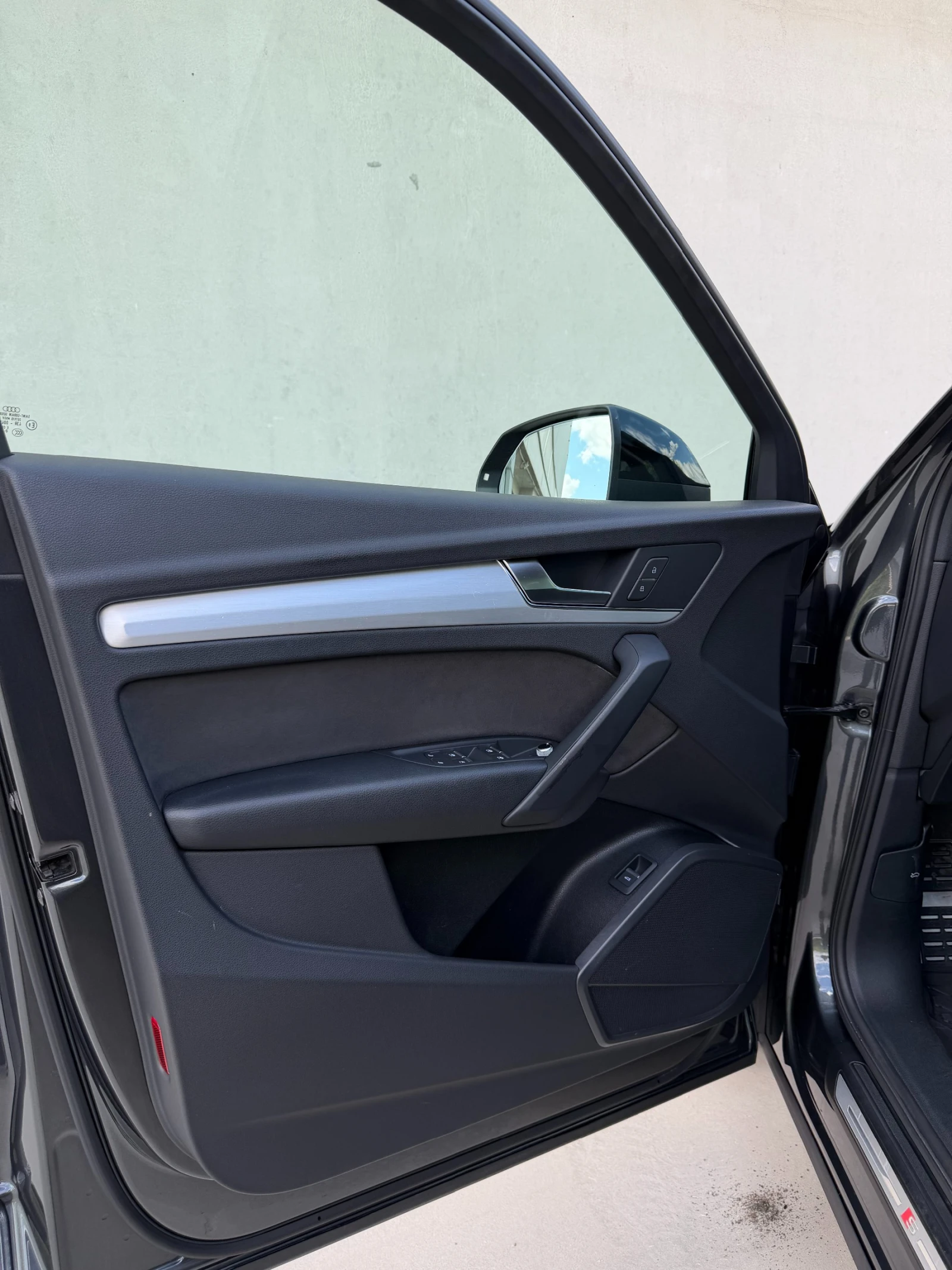 Audi Q5 40 TDI Quattro S line от БГ, снимка 6 - Автомобили и джипове - 54412144