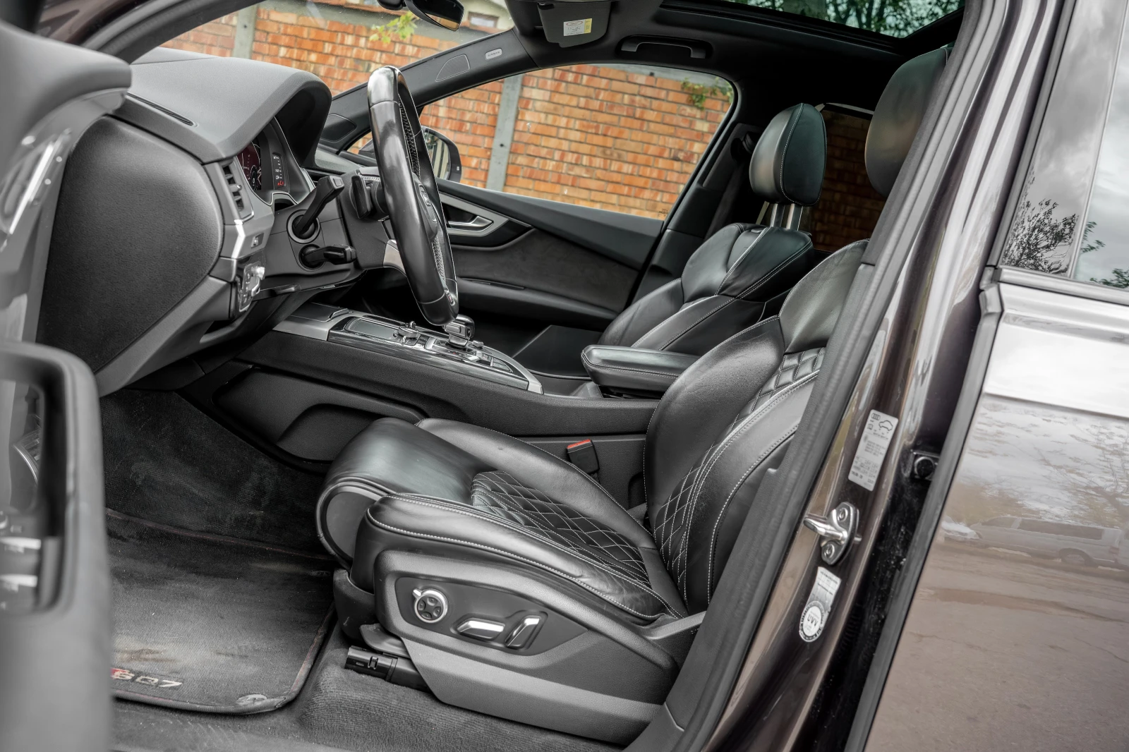 Audi SQ7, снимка 9 - Автомобили и джипове - 54450731