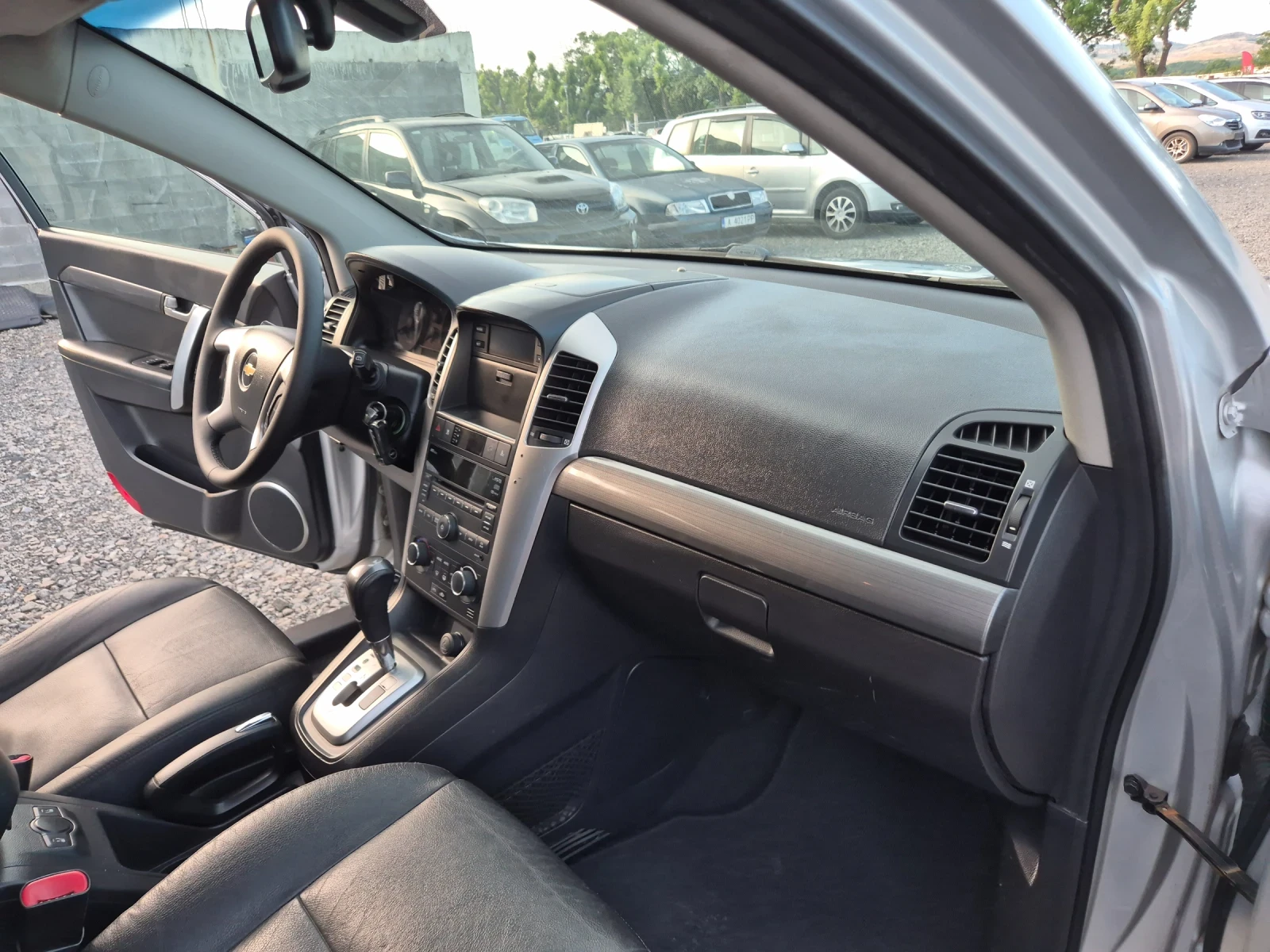 Chevrolet Captiva 6+ 1места АВТОМАТИК, снимка 15 - Автомобили и джипове - 54725563