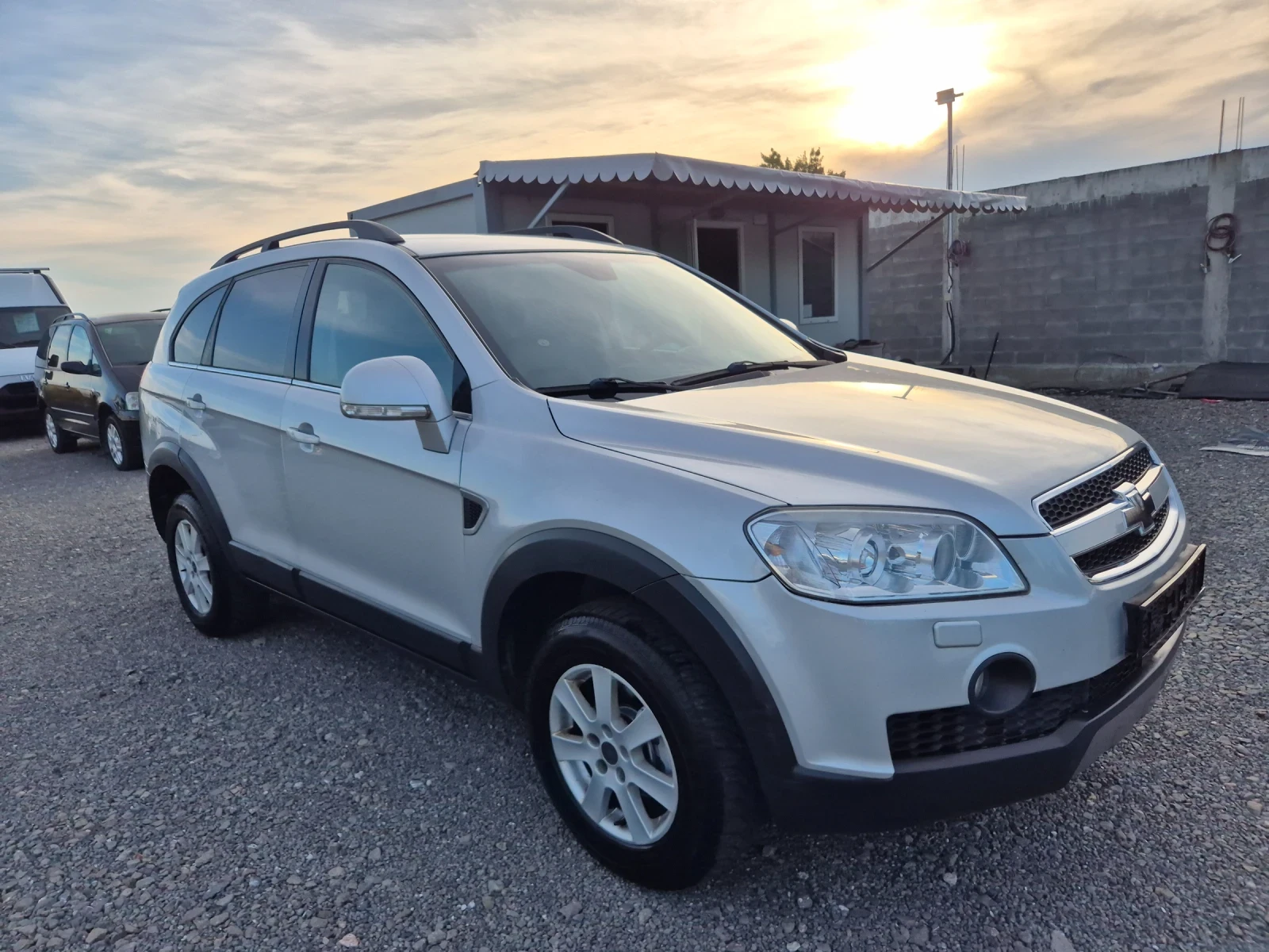Chevrolet Captiva 6+ 1места АВТОМАТИК, снимка 3 - Автомобили и джипове - 54725563