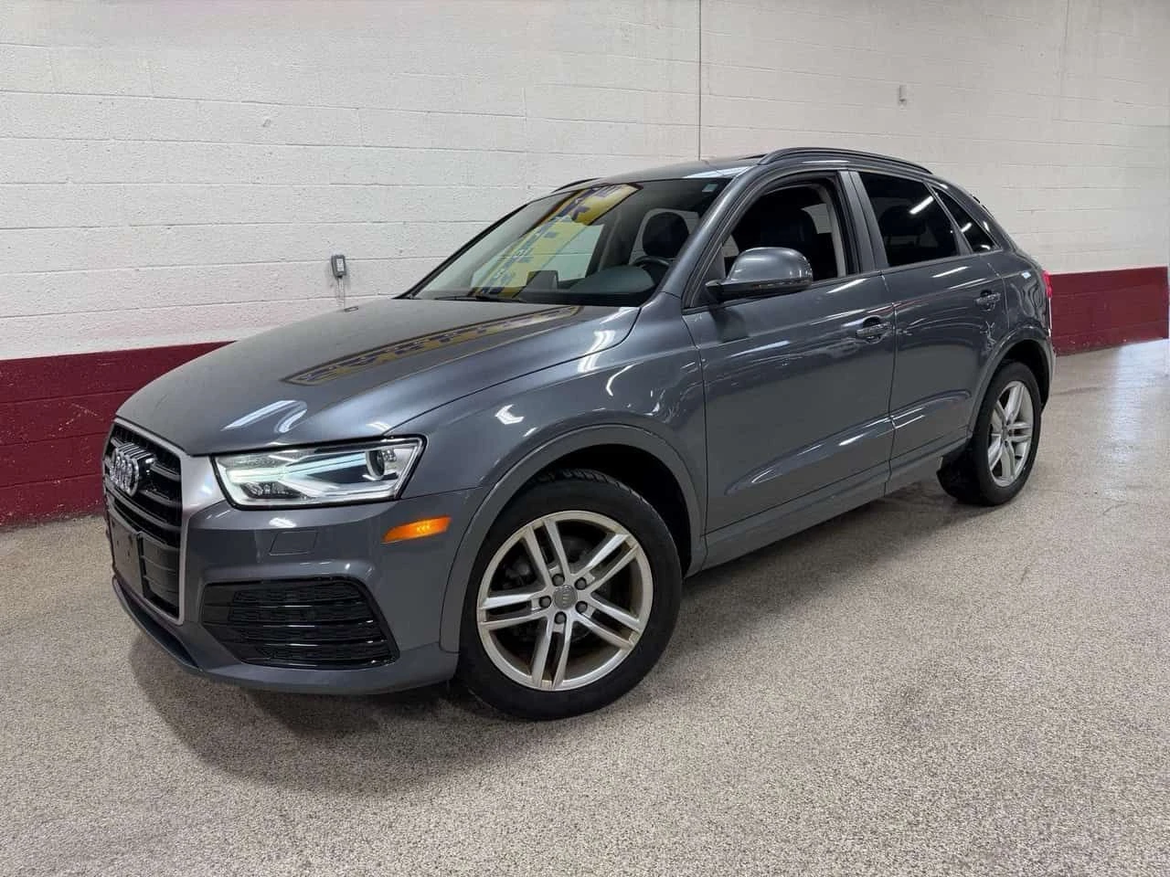 Audi Q3 * 2.0 TFSI QUATTRO| NAVI REAR CAMERA PANO ROOF * C