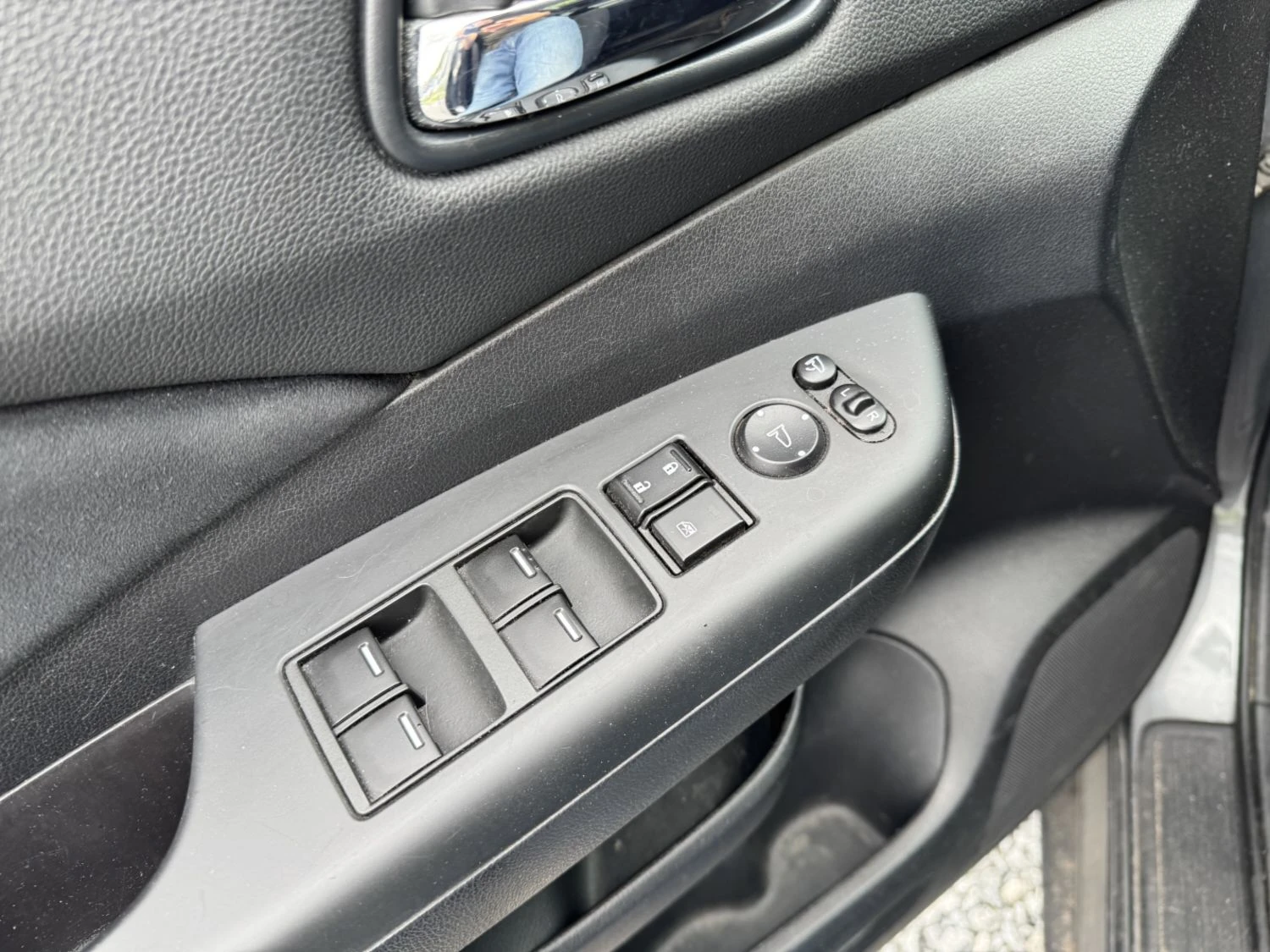 Honda Cr-v 2.0 Бензин, снимка 9 - Автомобили и джипове - 55622621