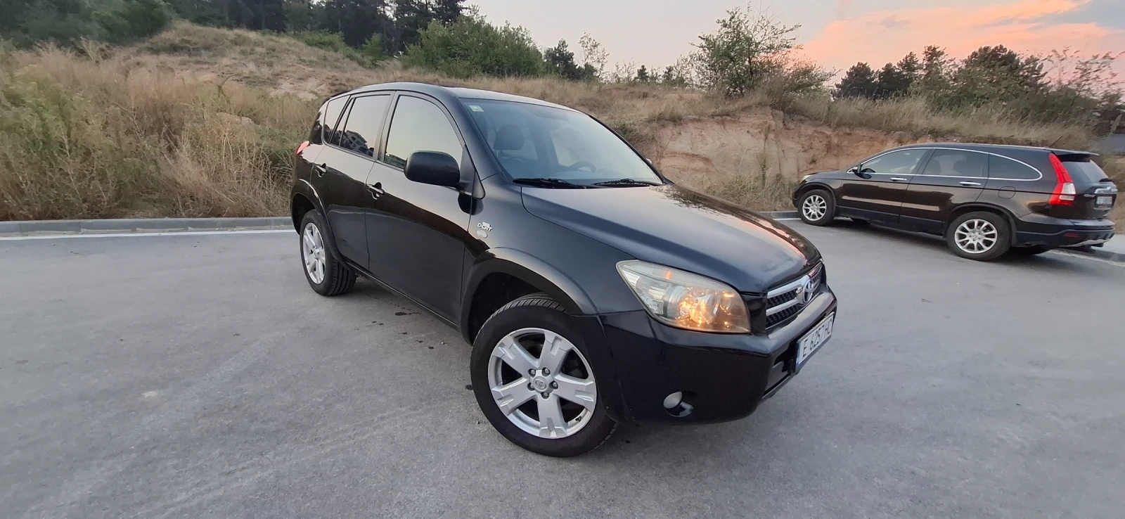 Toyota Rav4, снимка 3 - Автомобили и джипове - 55780623