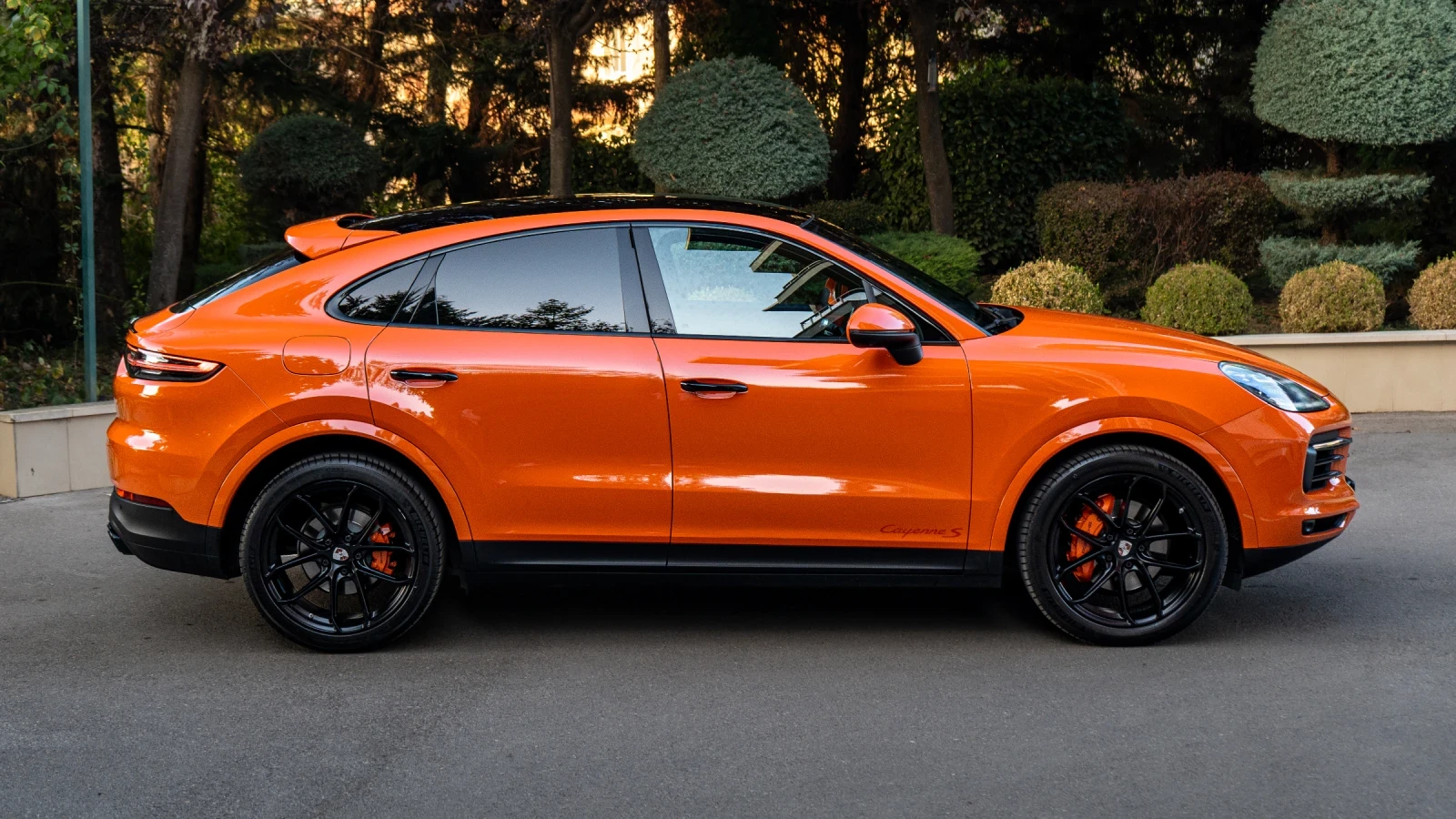Porsche Cayenne Coupe| Lava Orange | GT Design| S OPTIC| , снимка 6 - Автомобили и джипове - 55963529