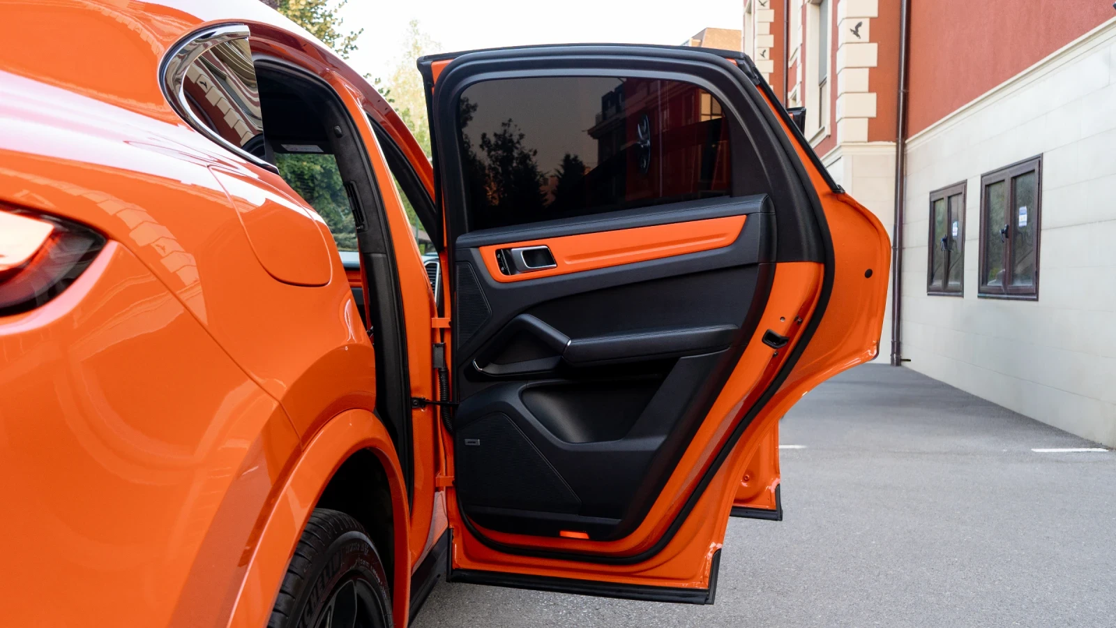 Porsche Cayenne Coupe| Lava Orange | GT Design| S OPTIC| , снимка 8 - Автомобили и джипове - 55963529