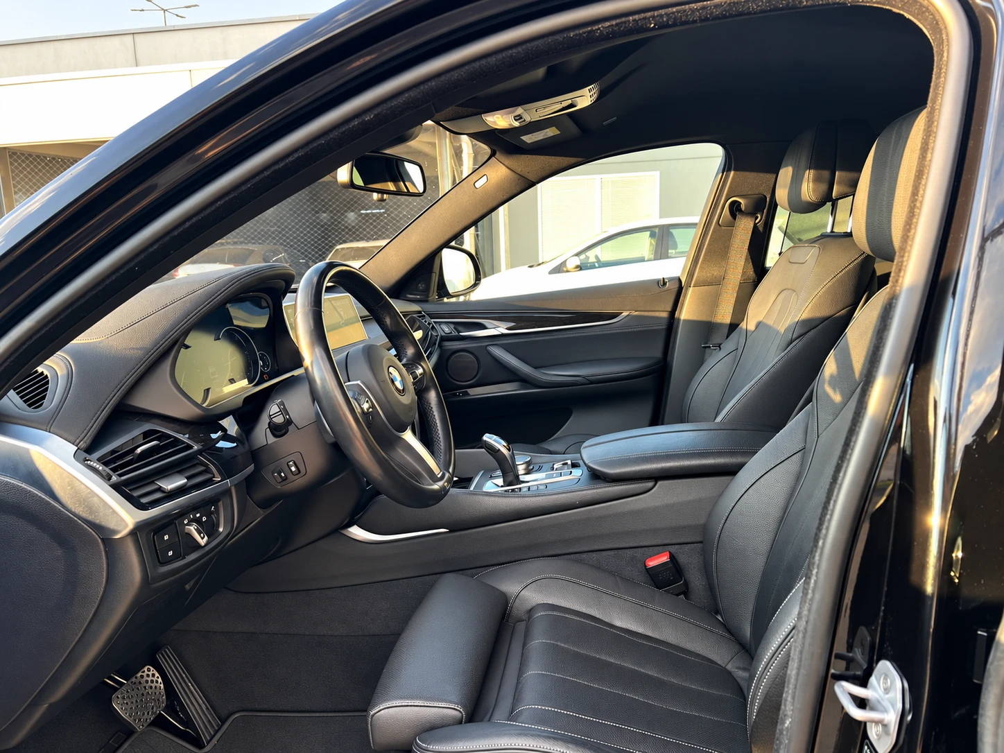BMW X6 xDrive40d, снимка 8 - Автомобили и джипове - 56001774