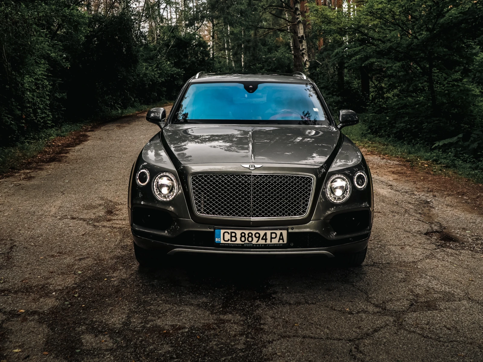 Bentley Bentayga, снимка 2 - Автомобили и джипове - 56070973