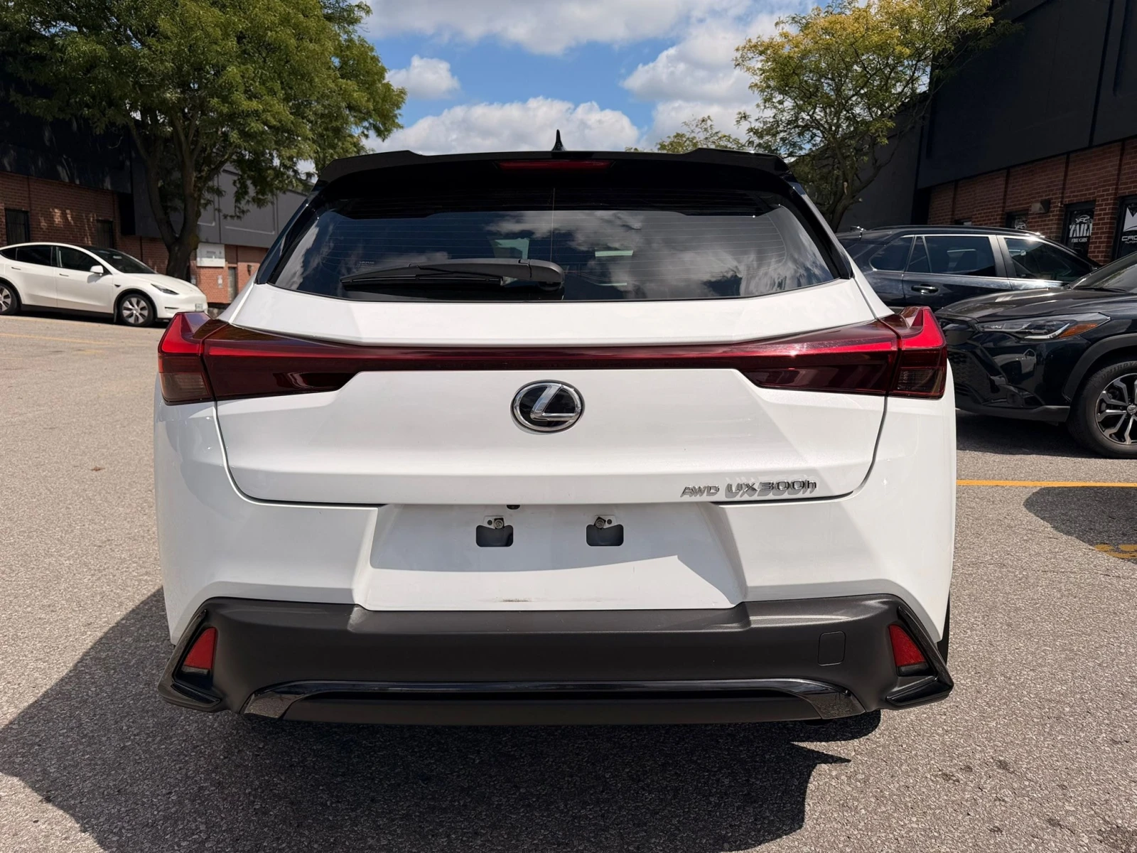 Lexus UX 300h DIS* ОБДУХВАНЕ* БЕЗ ЗАБЕЛЕЖКИ* , снимка 4 - Автомобили и джипове - 56113129