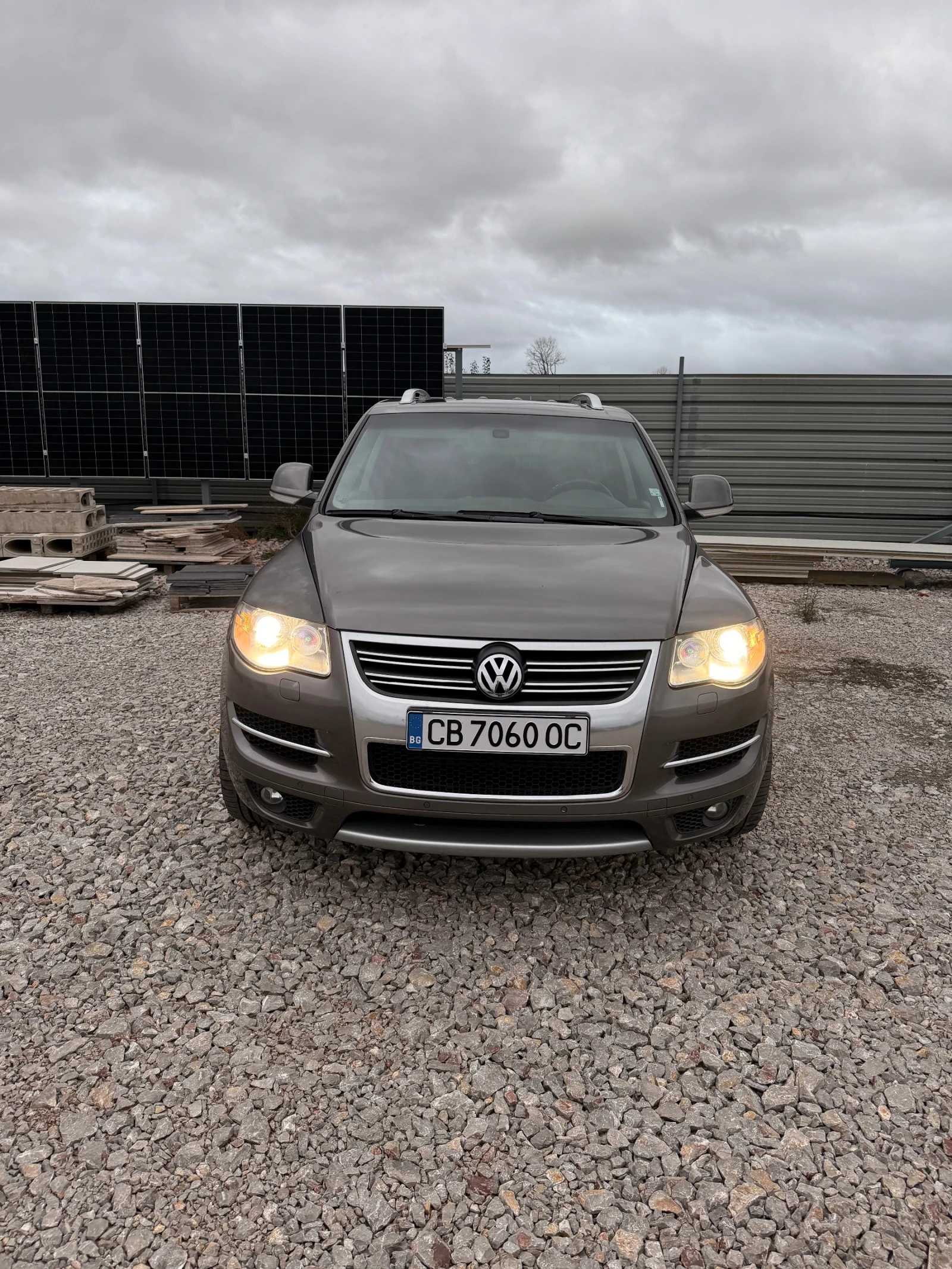 VW Touareg R-line Individual , снимка 2 - Автомобили и джипове - 56558238