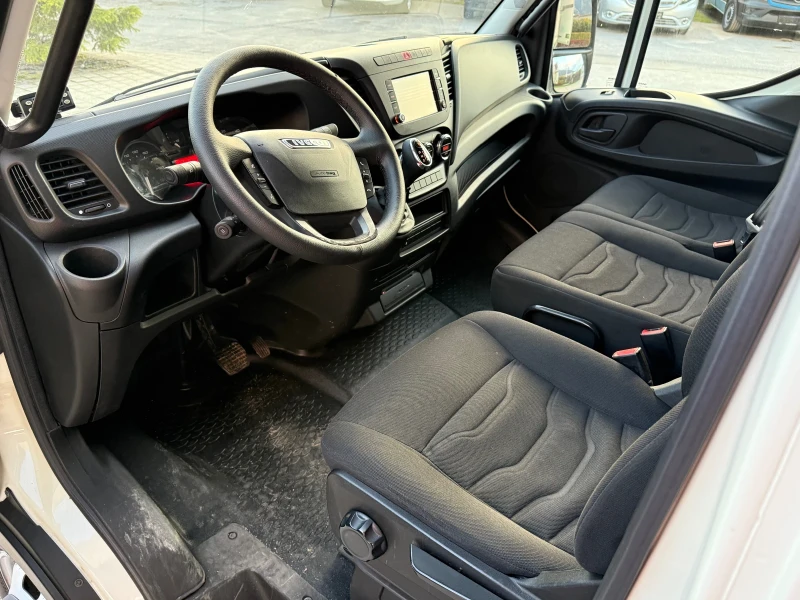 Iveco Daily 40-170 3.0HPI Хладилен до 3.5т. Падащ борд 1тон, снимка 12 - Бусове и автобуси - 52482618