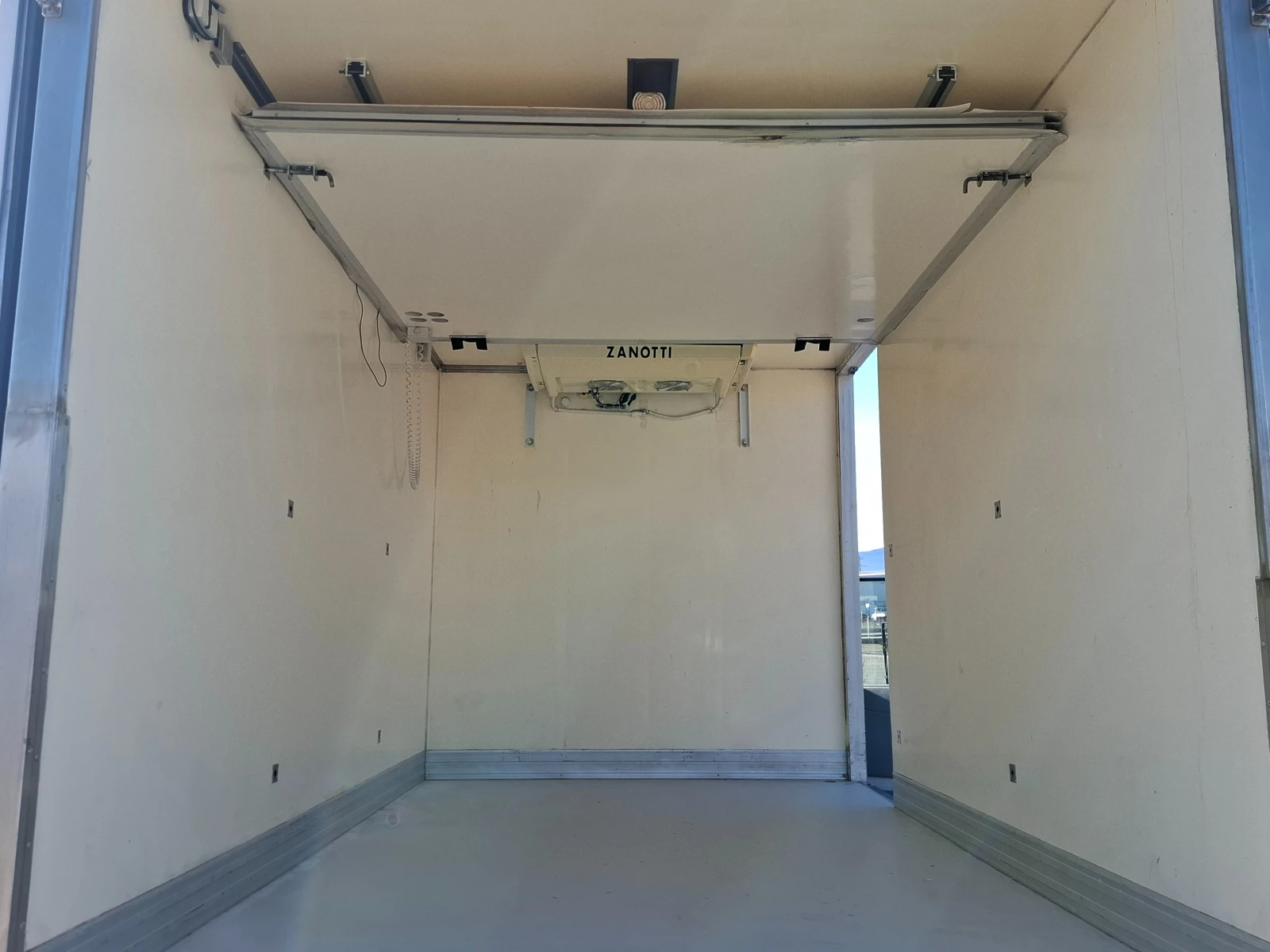 Ford Transit 2.4/��3.5�/�����/Maxi/220V | Mobile.bg � ����������� 12