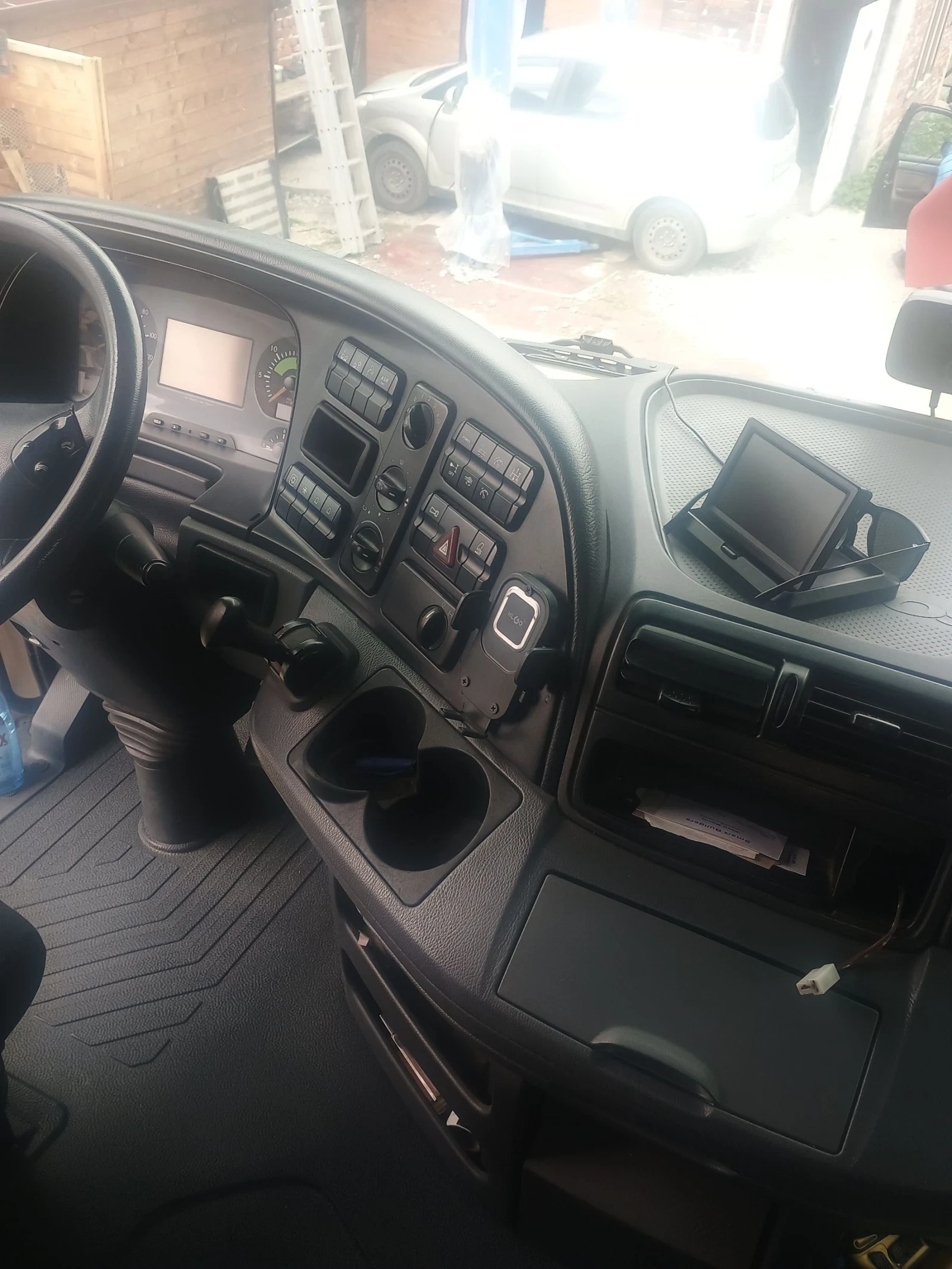 Mercedes-Benz Actros, снимка 10 - Камиони - 54401131