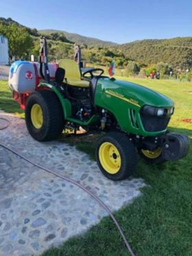 Трактор John Deere 2520 HST, снимка 1