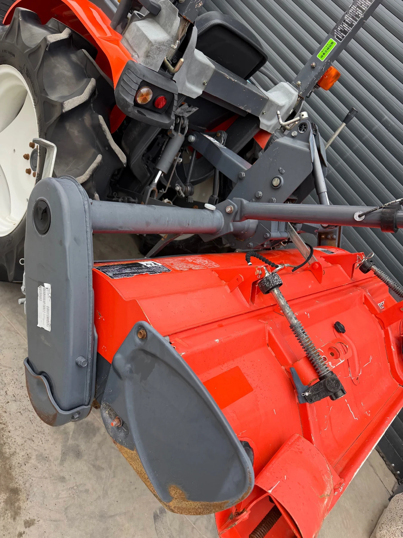 Трактор Kubota KB225 22.5кс, снимка 11 - Селскостопанска техника - 54207222