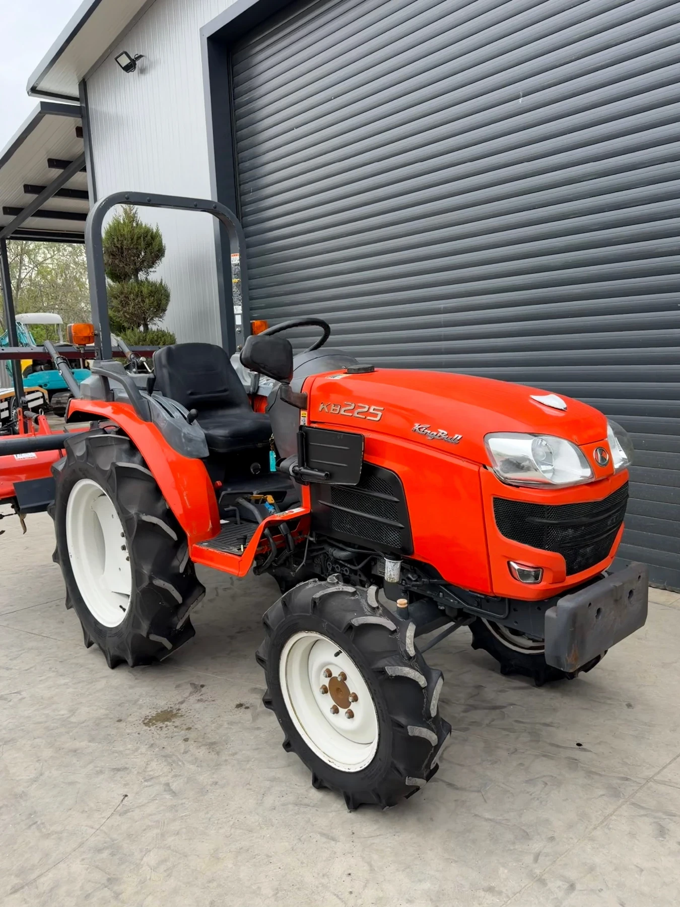 Трактор Kubota KB225 22.5кс, снимка 6 - Селскостопанска техника - 54207222