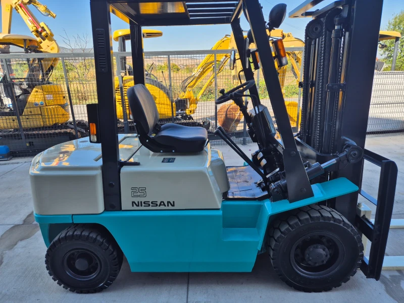 Мотокар Nissan 2.5 тона * БЕЗ ЕЛЕКТРОНИКА* ПЕРФЕКТЕН !, снимка 6 - Индустриална техника - 51819372