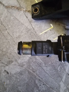 01F002A инжекторна дюза PEUGEOT CITROEN 