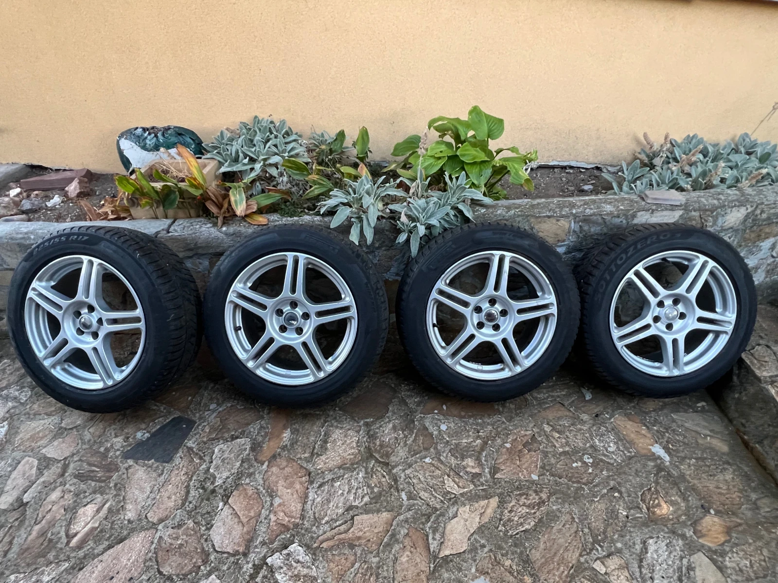    225/55R17  Subaru Outback | Mobile.bg   1