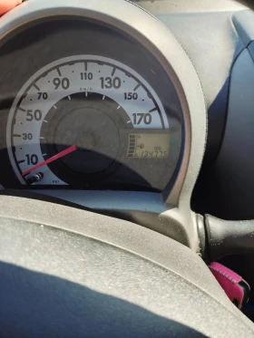 Toyota Aygo 1.0 i, снимка 6