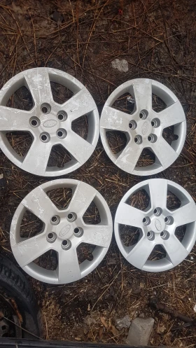 Kia Ceed 1.4I Тасове за джанти, снимка 1