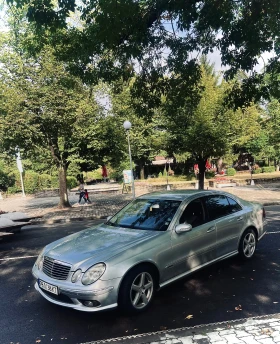 Mercedes-Benz E 320, снимка 5