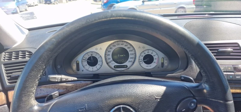 Mercedes-Benz E 350 3.5, снимка 9 - Автомобили и джипове - 47060891