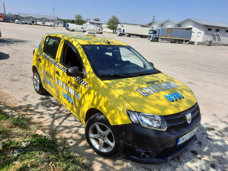 Dacia Sandero, снимка 1 - Автомобили и джипове - 45796436