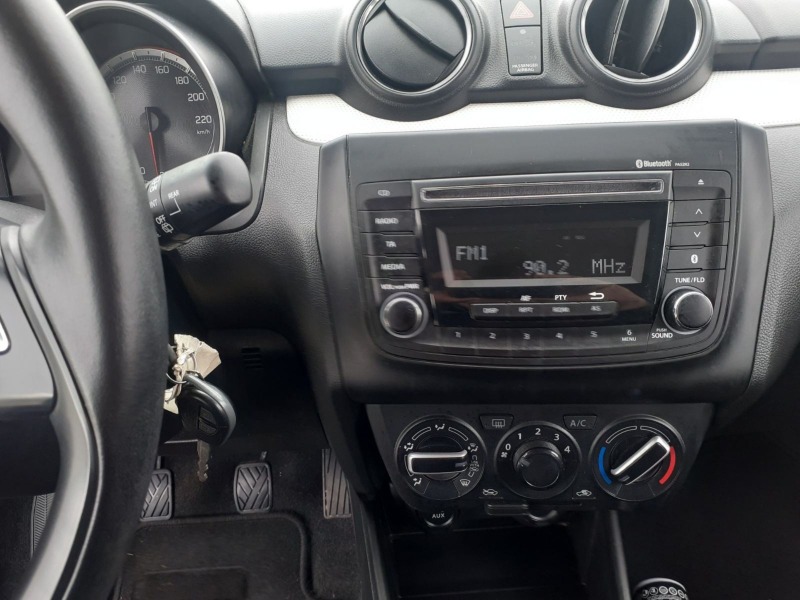 Suzuki Swift 1.2 бензин 4 цилиндъра , снимка 7 - Автомобили и джипове - 46742416