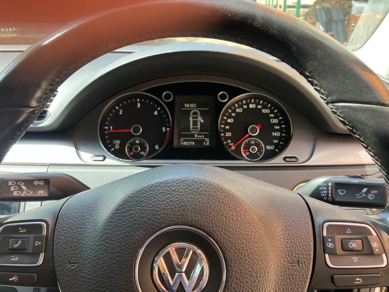 VW Passat 2.0 TDI BLUEMOTION TECH, снимка 14 - Автомобили и джипове - 47092588