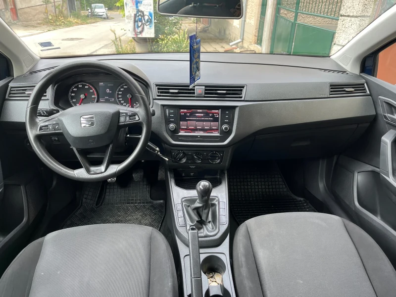 Seat Ibiza 1.0 65 кс, снимка 9 - Автомобили и джипове - 47483178