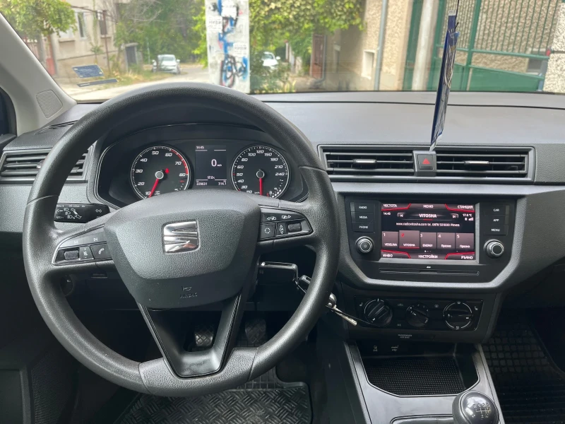 Seat Ibiza 1.0 65 кс, снимка 14 - Автомобили и джипове - 47483178