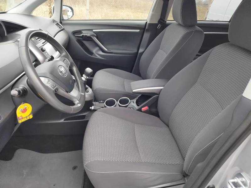 Toyota Verso 1.6  D4D    EVRO 6B, снимка 11 - Автомобили и джипове - 47945825