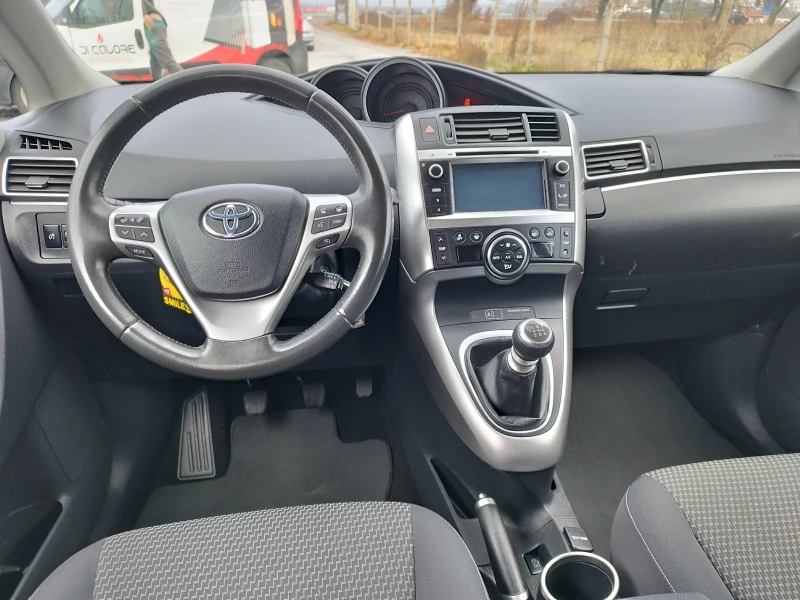 Toyota Verso 1.6  D4D    EVRO 6B, снимка 9 - Автомобили и джипове - 47945825