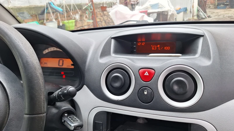 Citroen C3, снимка 6 - Автомобили и джипове - 48265376