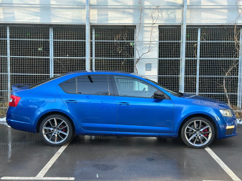 Skoda Octavia  \\VRS 2.0TDI//Distronic\\Keyless//Leather\\, снимка 7 - Автомобили и джипове - 48619542